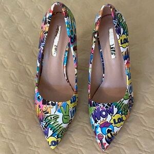Liliana Vibrant Comic Print Heels